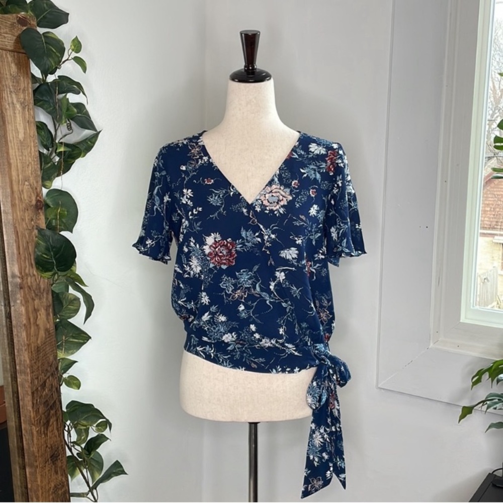 🌵 Socialite Floral Faux Wrap Top